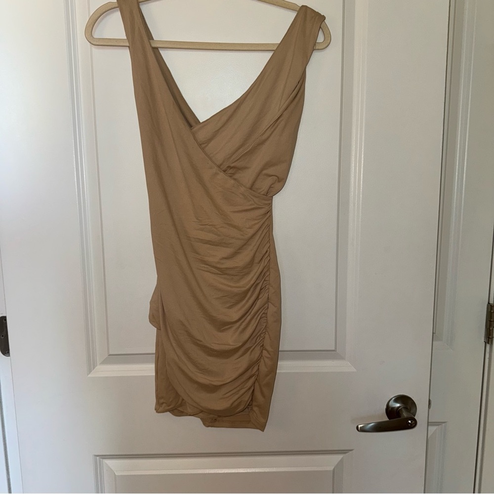 Elegant Tan Sleeveless Dress